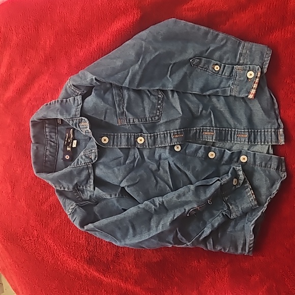 3 boys 3T dressy shirts - Picture 4 of 4